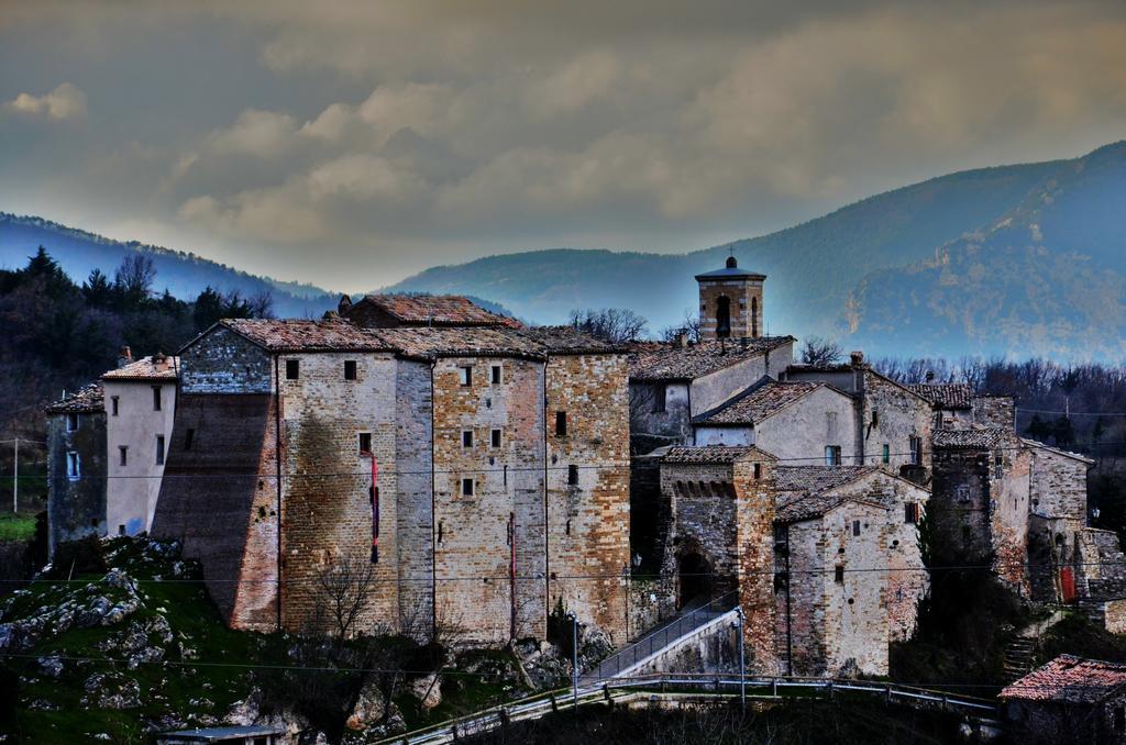 Casale Il Cerqueto Bed & Breakfast San Severino Marche Exterior photo